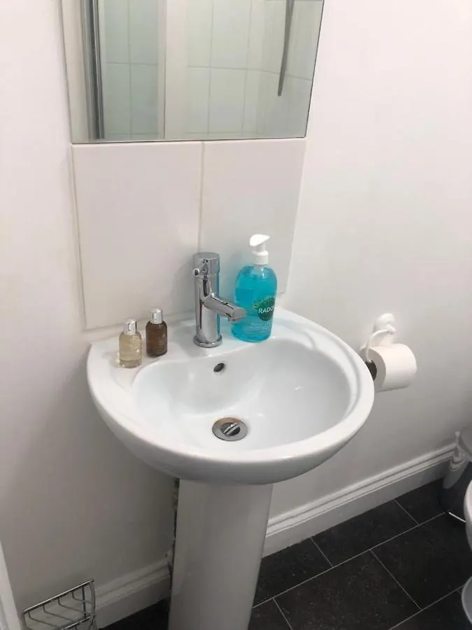 Appartamento Self-Contained Studio Near Heathrow - 77Vfr1 Cranford 0*,