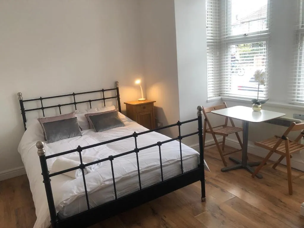 Appartamento Self-Contained Studio Near Heathrow - 77Vfr1 Cranford